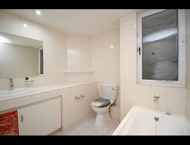 2 BEDROOM APARTMENT FOR SALE IN NORWOOD